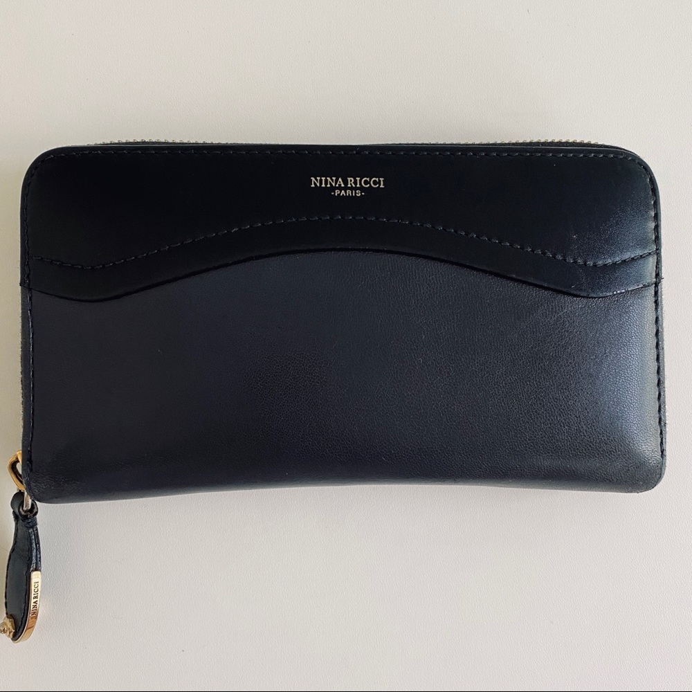 Nina Ricci Black Leather Wallet